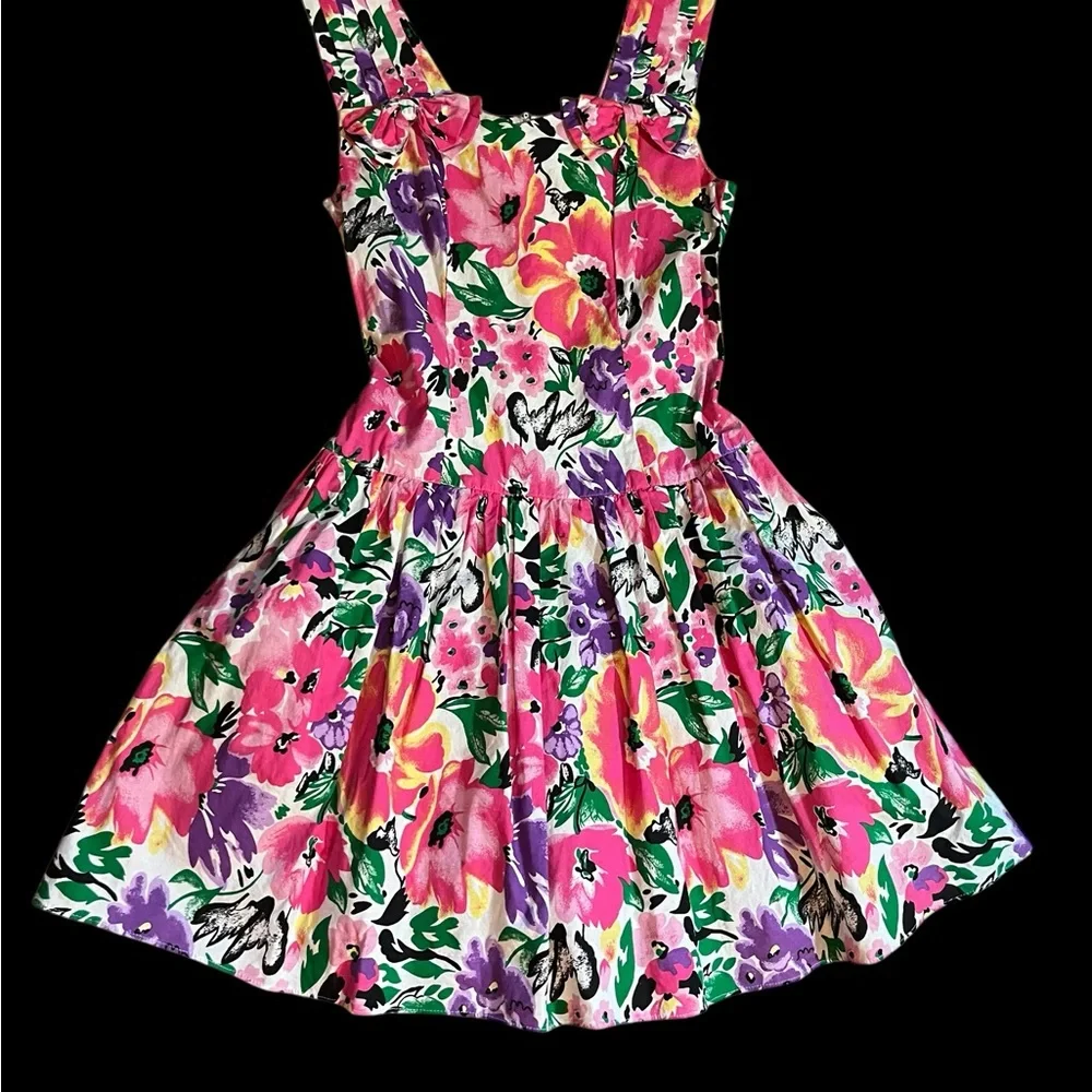 Fun Floral 90โs Dress with flair skirt - - Picture 13 of 13